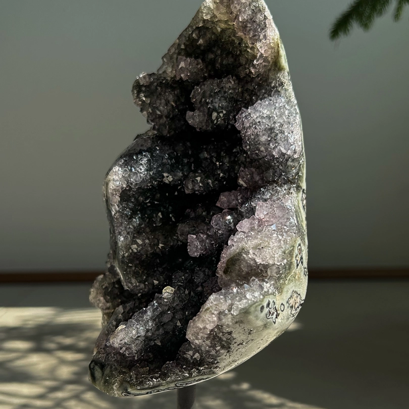 geode di Ametista Nera